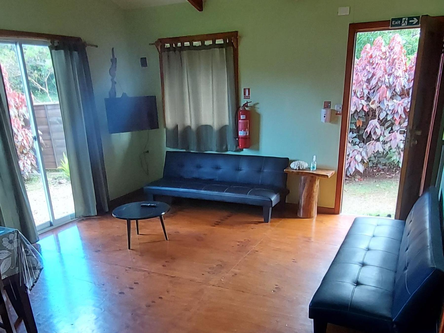 Uka Vaikava Hanga Roa Exterior foto